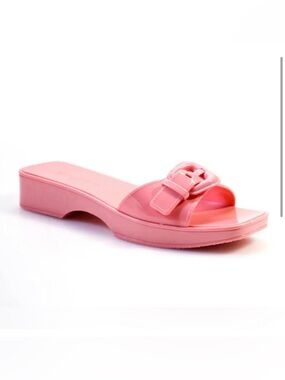 Veronica Beard Davina Jelly Slides in pink retro style Sandals Buckle Accent